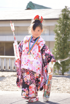 七五三のお祝いプレゼントランキング19 お菓子やケーキが人気 コトログ