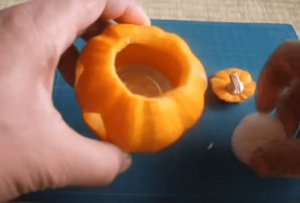 ハロウィンかぼちゃランタン作り方飾り種類くり抜き方19