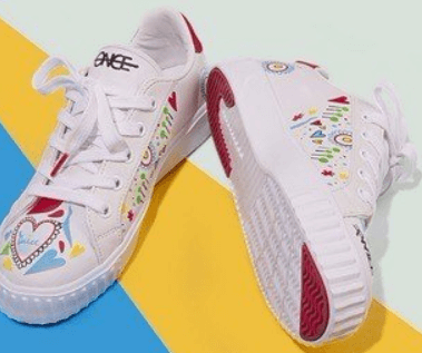 Twiceメンバーの人気順や年齢 身長体重は 衣装のブランドはどこ 通販で買えるか調べてみた コトログ