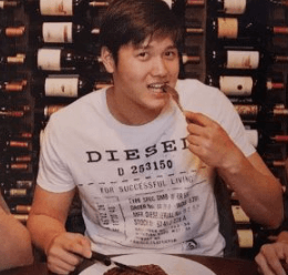 ディーゼルのTシャツを着る大谷翔平選手